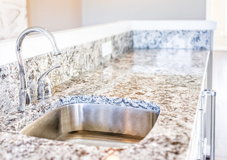 granite-countertops-raimondimarmi